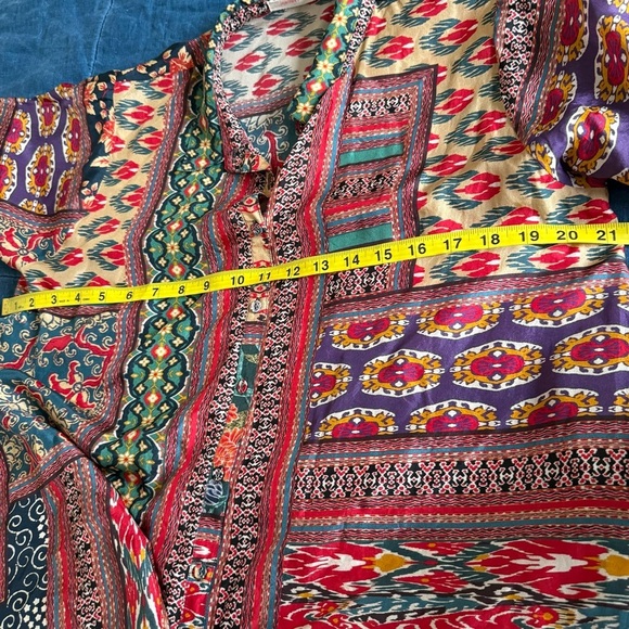 Johnny Was 100% Silk Blouse Button Up Size Small - Picture 10 of 11